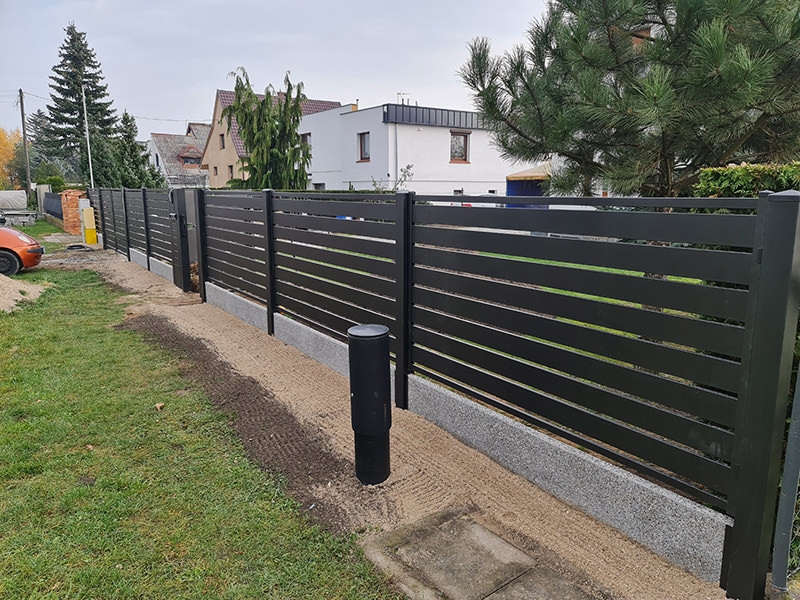 Ogrodzenie posesji domu jednorodzinnego