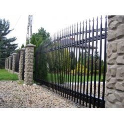 Bramy przesuwne ozdobne