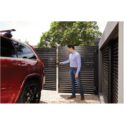 Rygiel samozatrzaskowy dwustronny do bramy dwuskrzydłowej LLMLDBT